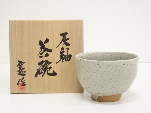 JAPANESE TEA CEREMONY / CHAWAN(TEA BOWL) / KYO WARE / ASH GLAZE